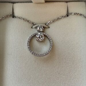 Elegant Silver Necklace with Sparkling Accents